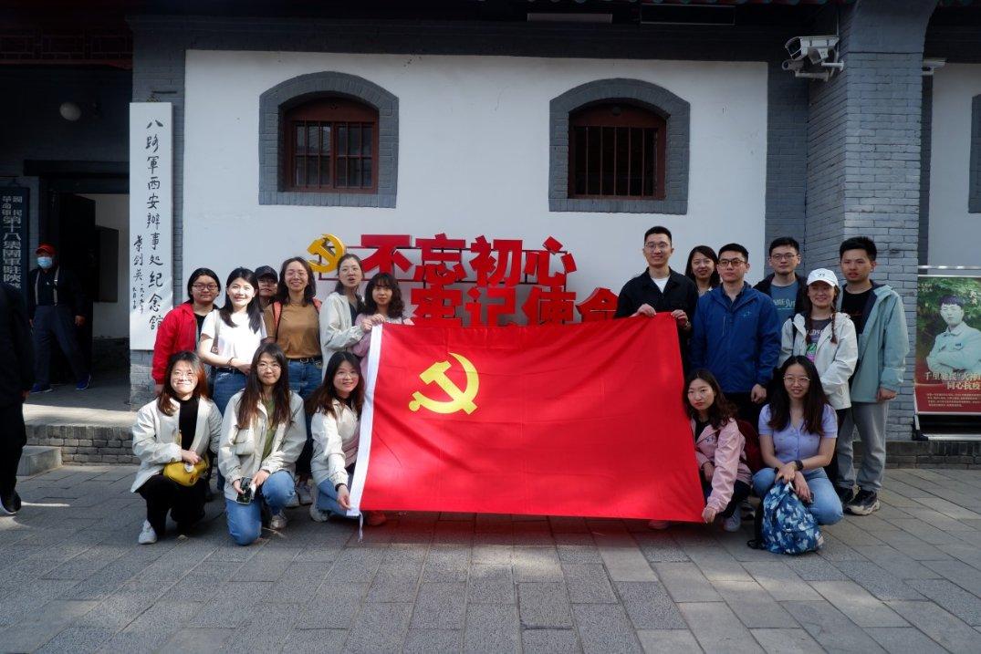 6大行超9.5万亿入市，支持实体经济，此举释放了什么金融信号？游戏画面